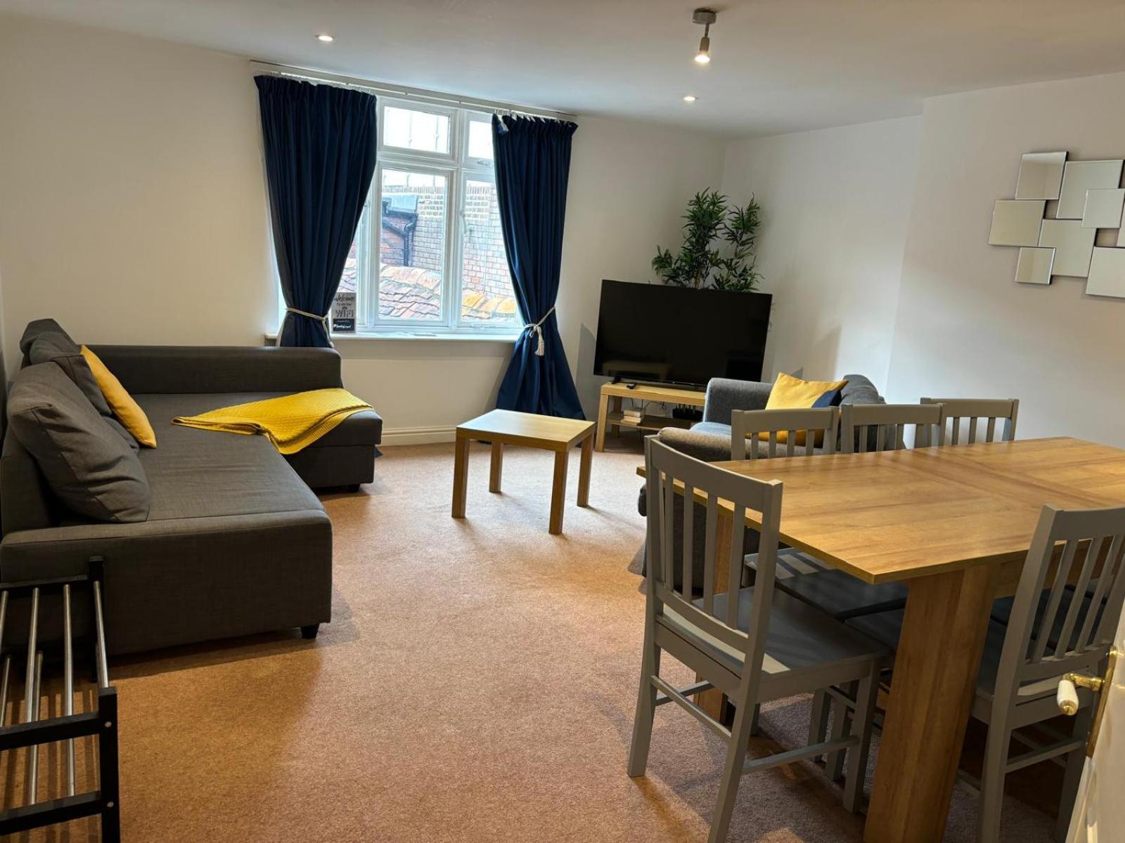 The Coach House Aparthotel Salisbury Ngoại thất bức ảnh