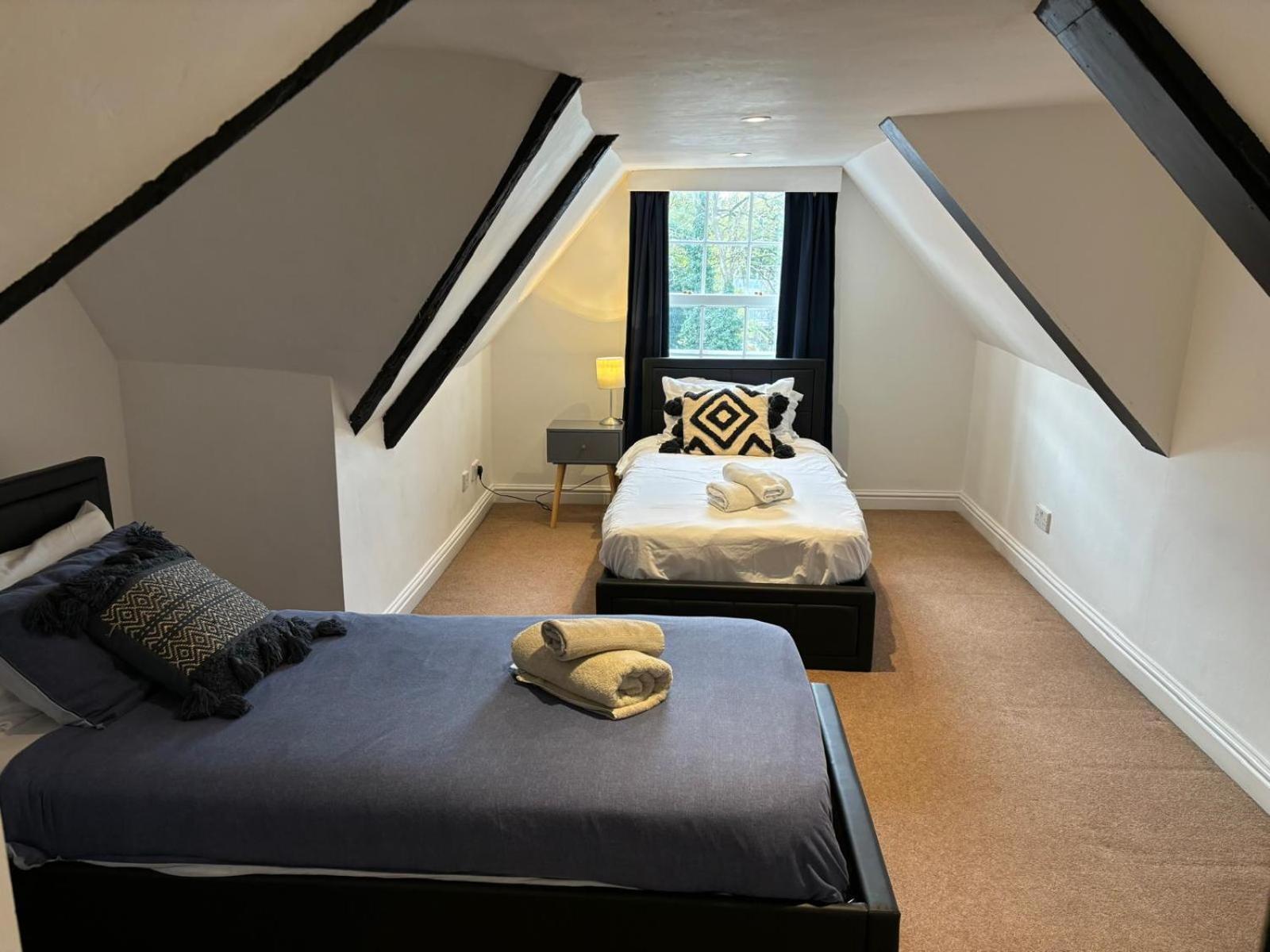 The Coach House Aparthotel Salisbury Ngoại thất bức ảnh